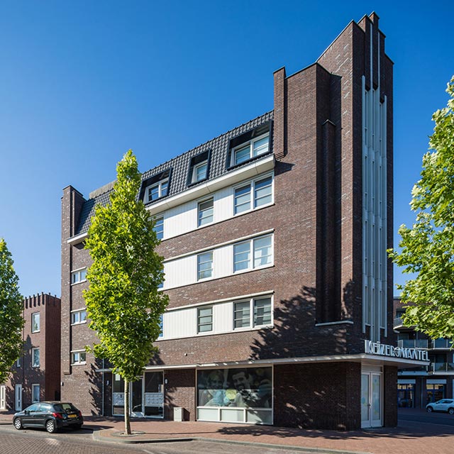 Helmond Amsterdamse School Weverspoort metselwerk binnenstad Heistraat sociale woningbouw huurwoning